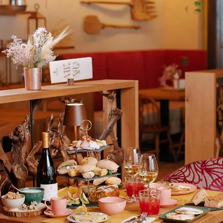 Conti Thun Wine Курортний комплекс *