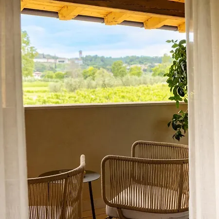 Conti Thun Wine Курортний комплекс *